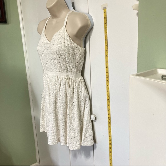 FOREVER 21 White Eyelet Floral Flowers Silhouette Mini Dress Medium - Picture 5 of 16